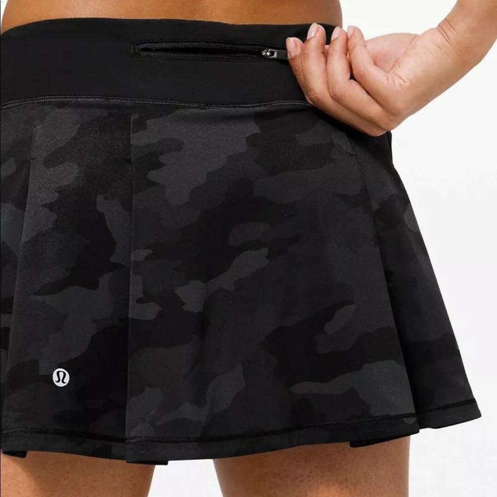 EUC Lululemon Pace Rival Skirt size 6 Tall
